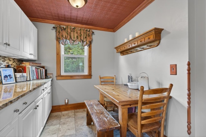 1392 RED BRICK, DIXON, Illinois 61021, 3 Bedrooms Bedrooms, ,2 BathroomsBathrooms,House,For Sale,RED BRICK,202602505