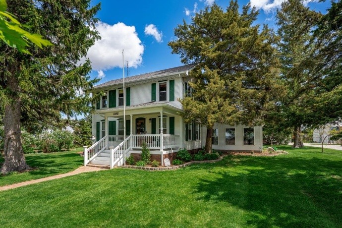 1392 RED BRICK, DIXON, Illinois 61021, 3 Bedrooms Bedrooms, ,2 BathroomsBathrooms,House,For Sale,RED BRICK,202602505