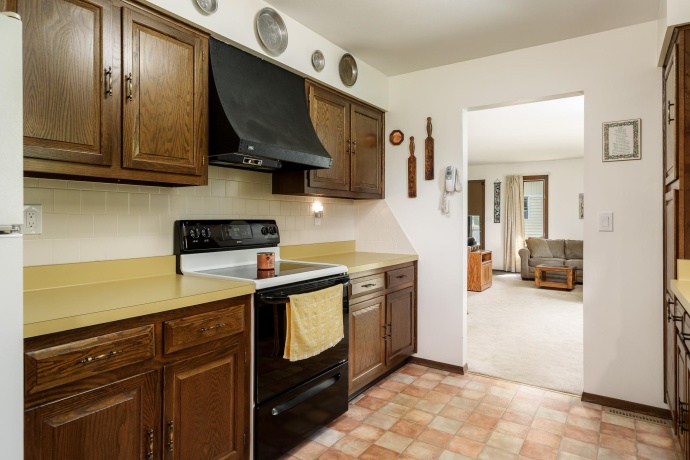 11891 Tresemer, ROSCOE, Illinois 61073, 3 Bedrooms Bedrooms, ,2 BathroomsBathrooms,House,For Sale,Tresemer,202602508