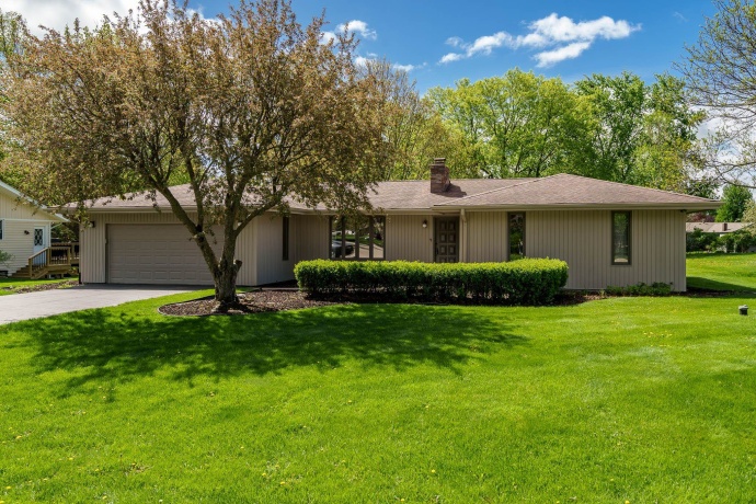 11891 Tresemer, ROSCOE, Illinois 61073, 3 Bedrooms Bedrooms, ,2 BathroomsBathrooms,House,For Sale,Tresemer,202602508