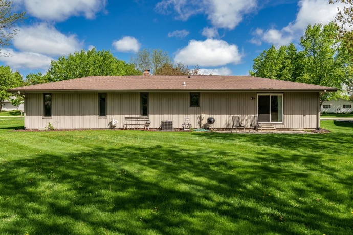11891 Tresemer, ROSCOE, Illinois 61073, 3 Bedrooms Bedrooms, ,2 BathroomsBathrooms,House,For Sale,Tresemer,202602508