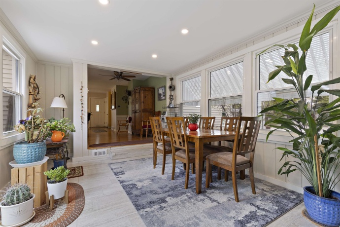 2023 Crestwood, ROCKFORD, Illinois 61103, 3 Bedrooms Bedrooms, ,1 BathroomBathrooms,House,For Sale,Crestwood,202602509