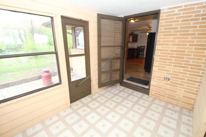 6704 ROCKTON, ROSCOE, Illinois 61073, 2 Bedrooms Bedrooms, ,2 BathroomsBathrooms,House,For Sale,ROCKTON,202602510