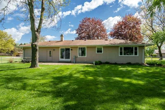 2197 Arnold, ROCKFORD, Illinois 61108, 3 Bedrooms Bedrooms, ,2 BathroomsBathrooms,House,For Sale,Arnold,202602511