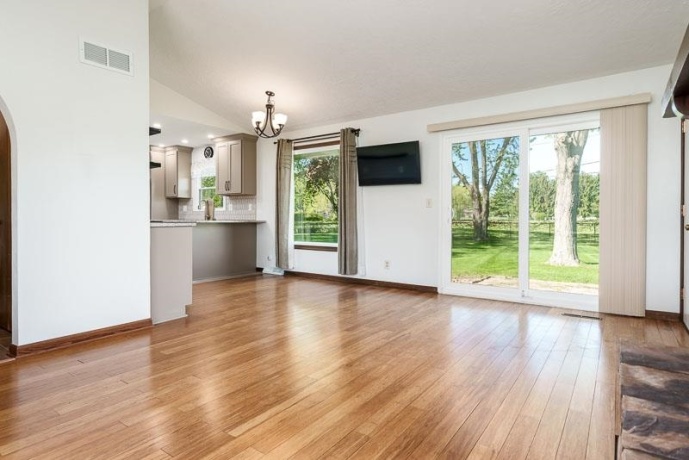 2197 Arnold, ROCKFORD, Illinois 61108, 3 Bedrooms Bedrooms, ,2 BathroomsBathrooms,House,For Sale,Arnold,202602511