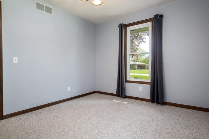 2197 Arnold, ROCKFORD, Illinois 61108, 3 Bedrooms Bedrooms, ,2 BathroomsBathrooms,House,For Sale,Arnold,202602511