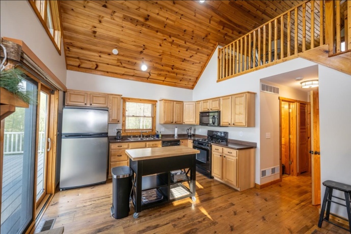 5829 Pleasant Hill, ELIZABETH, Illinois 61028, 2 Bedrooms Bedrooms, ,2 BathroomsBathrooms,House,For Sale,Pleasant Hill,202602512
