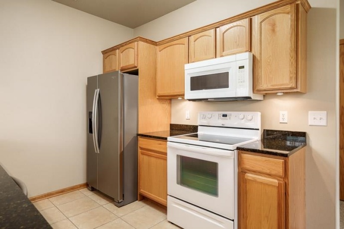 607 Queens, ROCKTON, Illinois 61072, 2 Bedrooms Bedrooms, ,2 BathroomsBathrooms,Condominium,For Sale,Queens,202602515