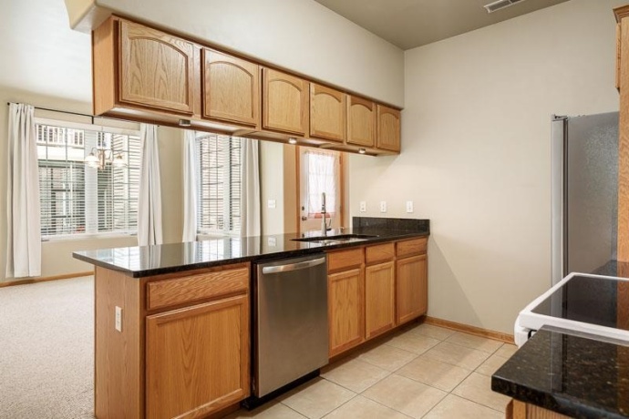 607 Queens, ROCKTON, Illinois 61072, 2 Bedrooms Bedrooms, ,2 BathroomsBathrooms,Condominium,For Sale,Queens,202602515