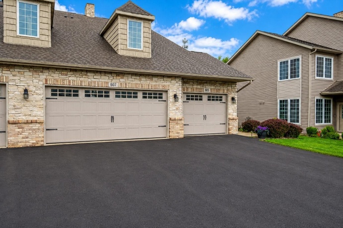 607 Queens, ROCKTON, Illinois 61072, 2 Bedrooms Bedrooms, ,2 BathroomsBathrooms,Condominium,For Sale,Queens,202602515