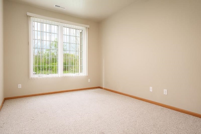 607 Queens, ROCKTON, Illinois 61072, 2 Bedrooms Bedrooms, ,2 BathroomsBathrooms,Condominium,For Sale,Queens,202602515