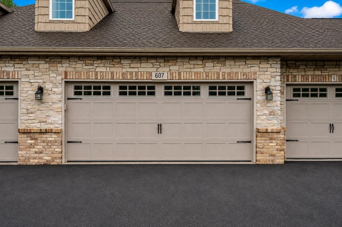 607 Queens, ROCKTON, Illinois 61072, 2 Bedrooms Bedrooms, ,2 BathroomsBathrooms,Condominium,For Sale,Queens,202602515