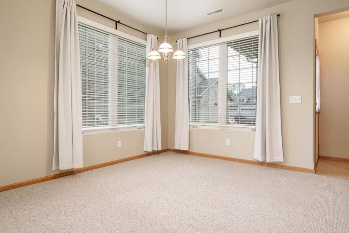 607 Queens, ROCKTON, Illinois 61072, 2 Bedrooms Bedrooms, ,2 BathroomsBathrooms,Condominium,For Sale,Queens,202602515