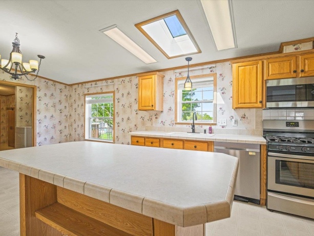 8438 HICKORY TREE, MACHESNEY PARK, Illinois 61115, 3 Bedrooms Bedrooms, ,2 BathroomsBathrooms,House,For Sale,HICKORY TREE,202602516