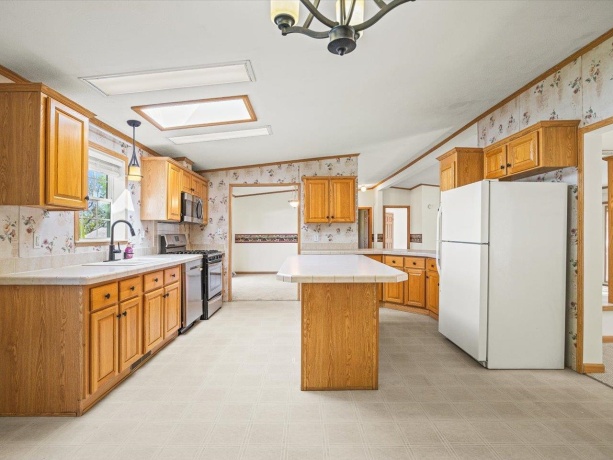 8438 HICKORY TREE, MACHESNEY PARK, Illinois 61115, 3 Bedrooms Bedrooms, ,2 BathroomsBathrooms,House,For Sale,HICKORY TREE,202602516