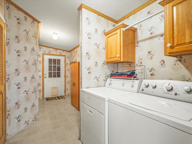 8438 HICKORY TREE, MACHESNEY PARK, Illinois 61115, 3 Bedrooms Bedrooms, ,2 BathroomsBathrooms,House,For Sale,HICKORY TREE,202602516
