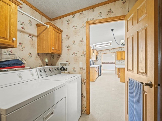 8438 HICKORY TREE, MACHESNEY PARK, Illinois 61115, 3 Bedrooms Bedrooms, ,2 BathroomsBathrooms,House,For Sale,HICKORY TREE,202602516