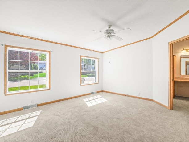 8438 HICKORY TREE, MACHESNEY PARK, Illinois 61115, 3 Bedrooms Bedrooms, ,2 BathroomsBathrooms,House,For Sale,HICKORY TREE,202602516