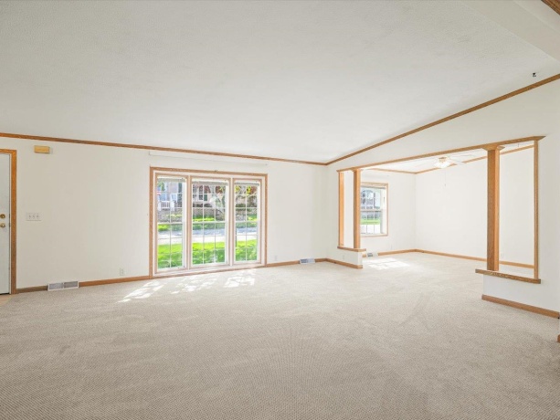 8438 HICKORY TREE, MACHESNEY PARK, Illinois 61115, 3 Bedrooms Bedrooms, ,2 BathroomsBathrooms,House,For Sale,HICKORY TREE,202602516