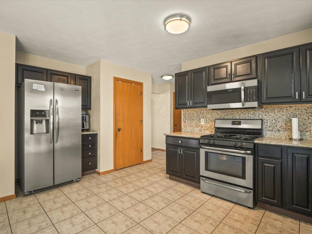 3835 Linden, ROCKFORD, Illinois 61109, 3 Bedrooms Bedrooms, ,3 BathroomsBathrooms,House,For Sale,Linden,202602517