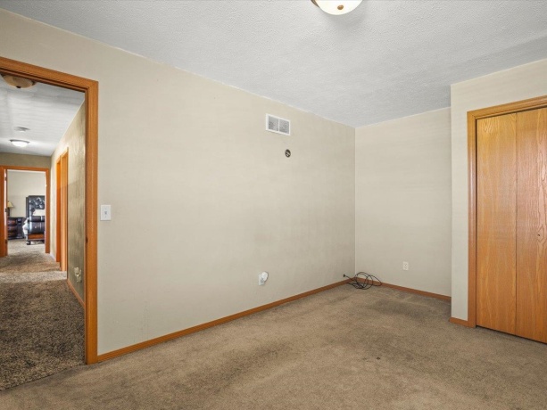 3835 Linden, ROCKFORD, Illinois 61109, 3 Bedrooms Bedrooms, ,3 BathroomsBathrooms,House,For Sale,Linden,202602517