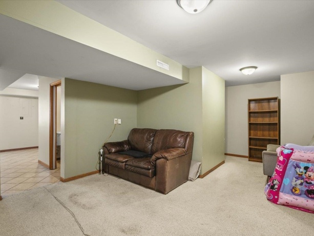 3835 Linden, ROCKFORD, Illinois 61109, 3 Bedrooms Bedrooms, ,3 BathroomsBathrooms,House,For Sale,Linden,202602517