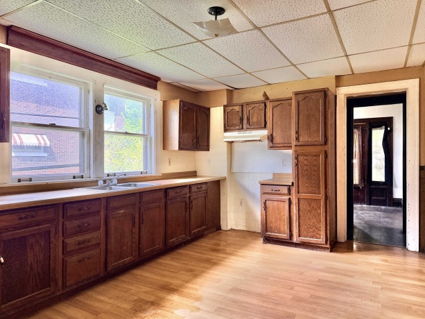 1811 4TH, ROCKFORD, Illinois 61104, 4 Bedrooms Bedrooms, ,1 BathroomBathrooms,House,For Sale,4TH,202602518