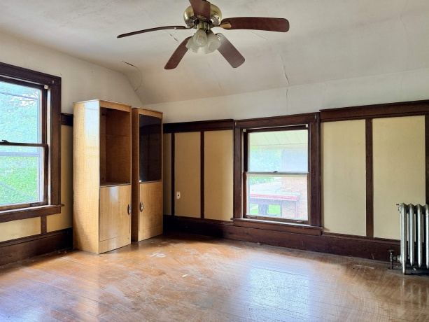 1811 4TH, ROCKFORD, Illinois 61104, 4 Bedrooms Bedrooms, ,1 BathroomBathrooms,House,For Sale,4TH,202602518