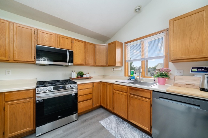 6642 Sawgrass, ROCKFORD, Illinois 61114, 3 Bedrooms Bedrooms, ,2 BathroomsBathrooms,Condominium,For Sale,Sawgrass,202602519