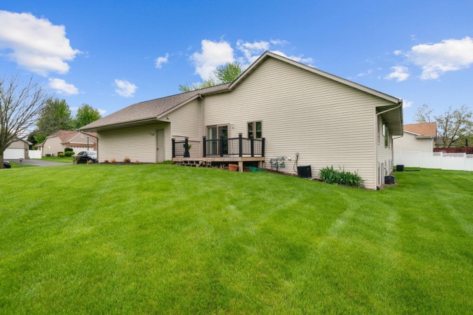 6642 Sawgrass, ROCKFORD, Illinois 61114, 3 Bedrooms Bedrooms, ,2 BathroomsBathrooms,Condominium,For Sale,Sawgrass,202602519