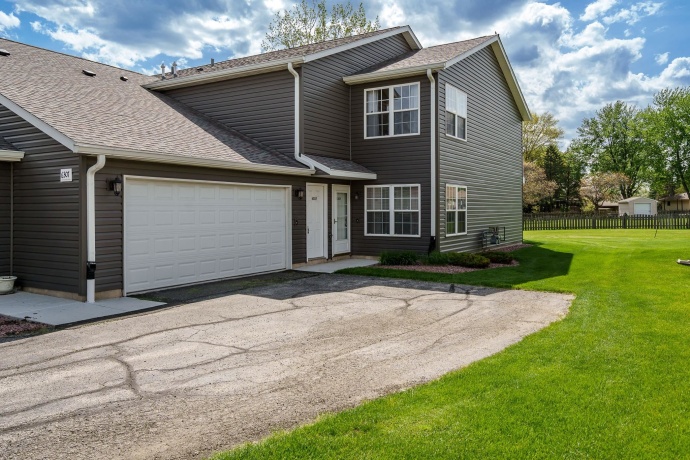 6307 OAK CREST, LOVES PARK, Illinois 61111, 2 Bedrooms Bedrooms, ,2 BathroomsBathrooms,Condominium,For Sale,OAK CREST,202602521