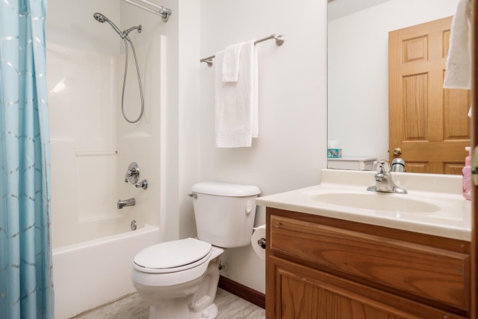 6307 OAK CREST, LOVES PARK, Illinois 61111, 2 Bedrooms Bedrooms, ,2 BathroomsBathrooms,Condominium,For Sale,OAK CREST,202602521