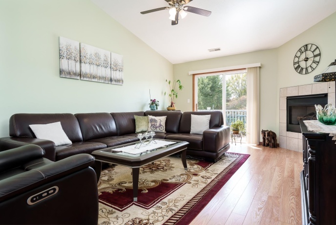 6307 OAK CREST, LOVES PARK, Illinois 61111, 2 Bedrooms Bedrooms, ,2 BathroomsBathrooms,Condominium,For Sale,OAK CREST,202602521