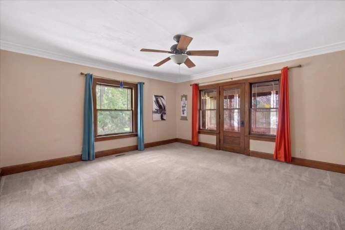 424 Washington, ROCKFORD, Illinois 61104, ,2 Units,For Sale,Washington,202602520