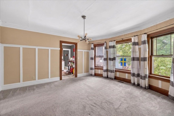 424 Washington, ROCKFORD, Illinois 61104, ,2 Units,For Sale,Washington,202602520