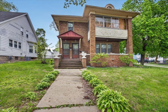 424 Washington, ROCKFORD, Illinois 61104, ,2 Units,For Sale,Washington,202602520