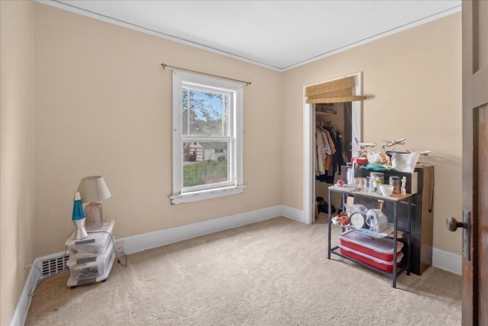 424 Washington, ROCKFORD, Illinois 61104, ,2 Units,For Sale,Washington,202602520