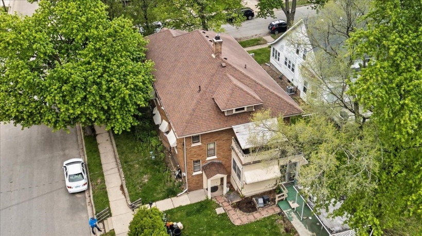 424 Washington, ROCKFORD, Illinois 61104, ,2 Units,For Sale,Washington,202602520