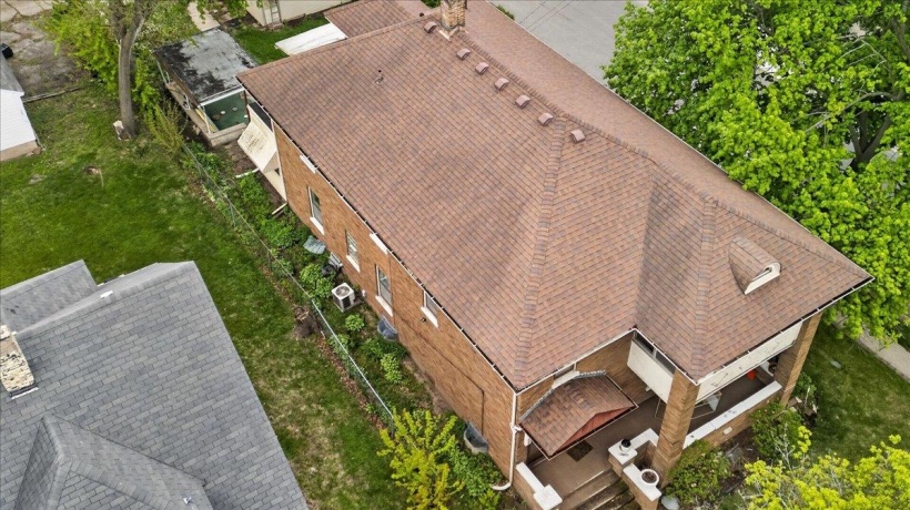 424 Washington, ROCKFORD, Illinois 61104, ,2 Units,For Sale,Washington,202602520