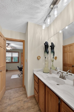 796 TULIP LN #23, ROCKFORD, Illinois 61107, 2 Bedrooms Bedrooms, ,1 BathroomBathrooms,Condominium,For Sale,TULIP LN #23,202602522