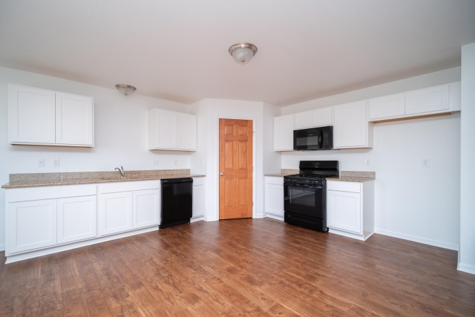 1581 Parkside, BELVIDERE, Illinois 61008, 3 Bedrooms Bedrooms, ,2 BathroomsBathrooms,House,For Sale,Parkside,202602524