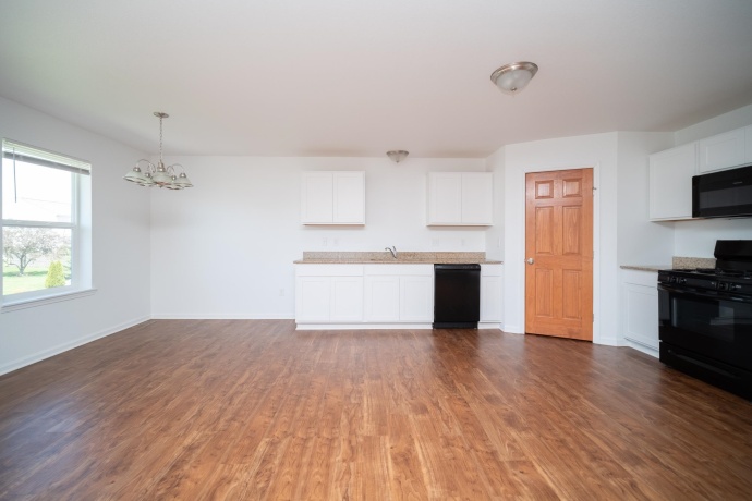 1581 Parkside, BELVIDERE, Illinois 61008, 3 Bedrooms Bedrooms, ,2 BathroomsBathrooms,House,For Sale,Parkside,202602524