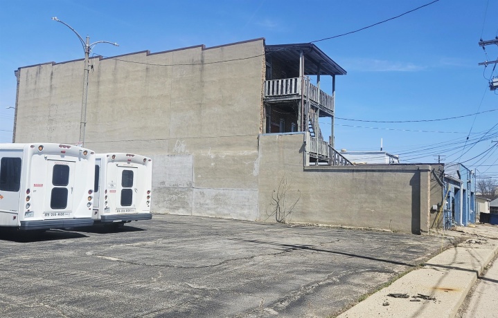 211 Stephenson, FREEPORT, Illinois 61032, ,Mixed Use,For Sale,Stephenson,202602155