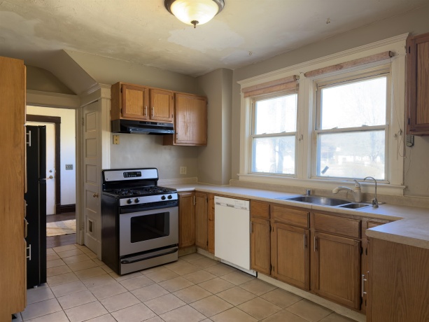 2226 10TH, ROCKFORD, Illinois 61104, 4 Bedrooms Bedrooms, ,1 BathroomBathrooms,House,For Sale,10TH,202601596
