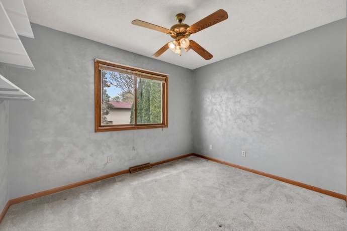 3052 Breezeway, ROCKFORD, Illinois 61109, 3 Bedrooms Bedrooms, ,2 BathroomsBathrooms,House,For Sale,Breezeway,202602537