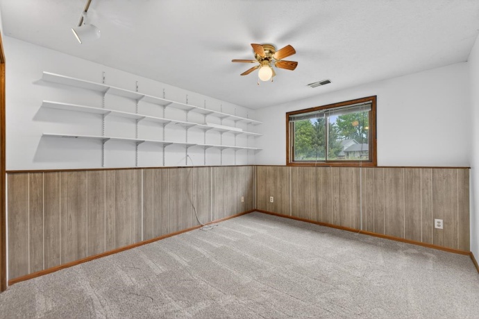 3052 Breezeway, ROCKFORD, Illinois 61109, 3 Bedrooms Bedrooms, ,2 BathroomsBathrooms,House,For Sale,Breezeway,202602537