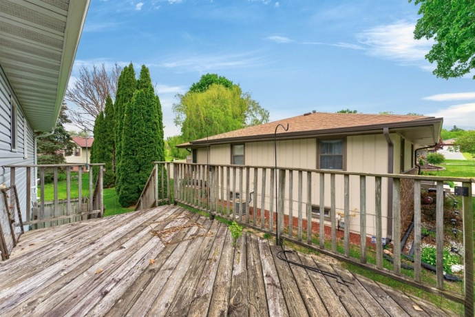 3052 Breezeway, ROCKFORD, Illinois 61109, 3 Bedrooms Bedrooms, ,2 BathroomsBathrooms,House,For Sale,Breezeway,202602537