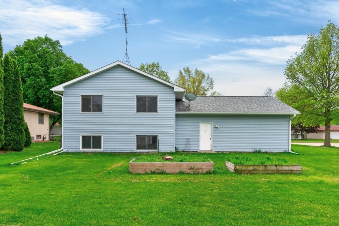 3052 Breezeway, ROCKFORD, Illinois 61109, 3 Bedrooms Bedrooms, ,2 BathroomsBathrooms,House,For Sale,Breezeway,202602537