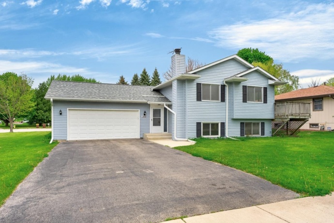3052 Breezeway, ROCKFORD, Illinois 61109, 3 Bedrooms Bedrooms, ,2 BathroomsBathrooms,House,For Sale,Breezeway,202602537