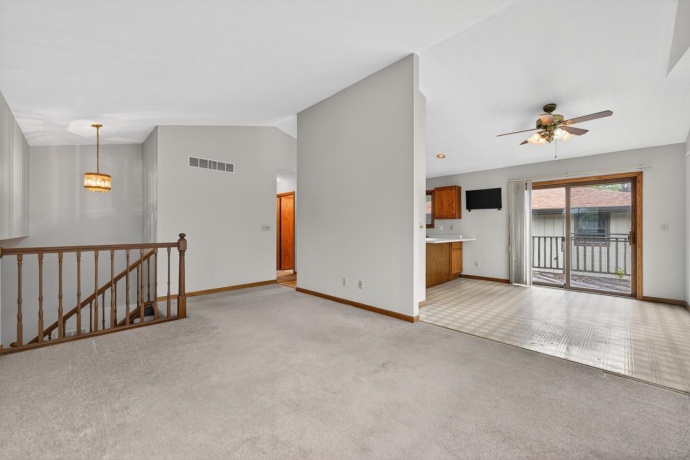 3052 Breezeway, ROCKFORD, Illinois 61109, 3 Bedrooms Bedrooms, ,2 BathroomsBathrooms,House,For Sale,Breezeway,202602537